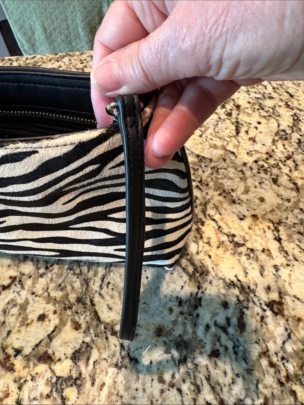 White House Black Market clutch handbag - Picture 6 of 6